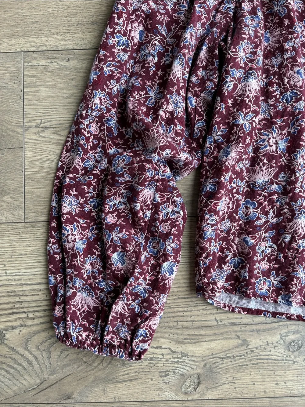 Old Navy Burgundy Floral V-Neck Long Sleeve Blouse